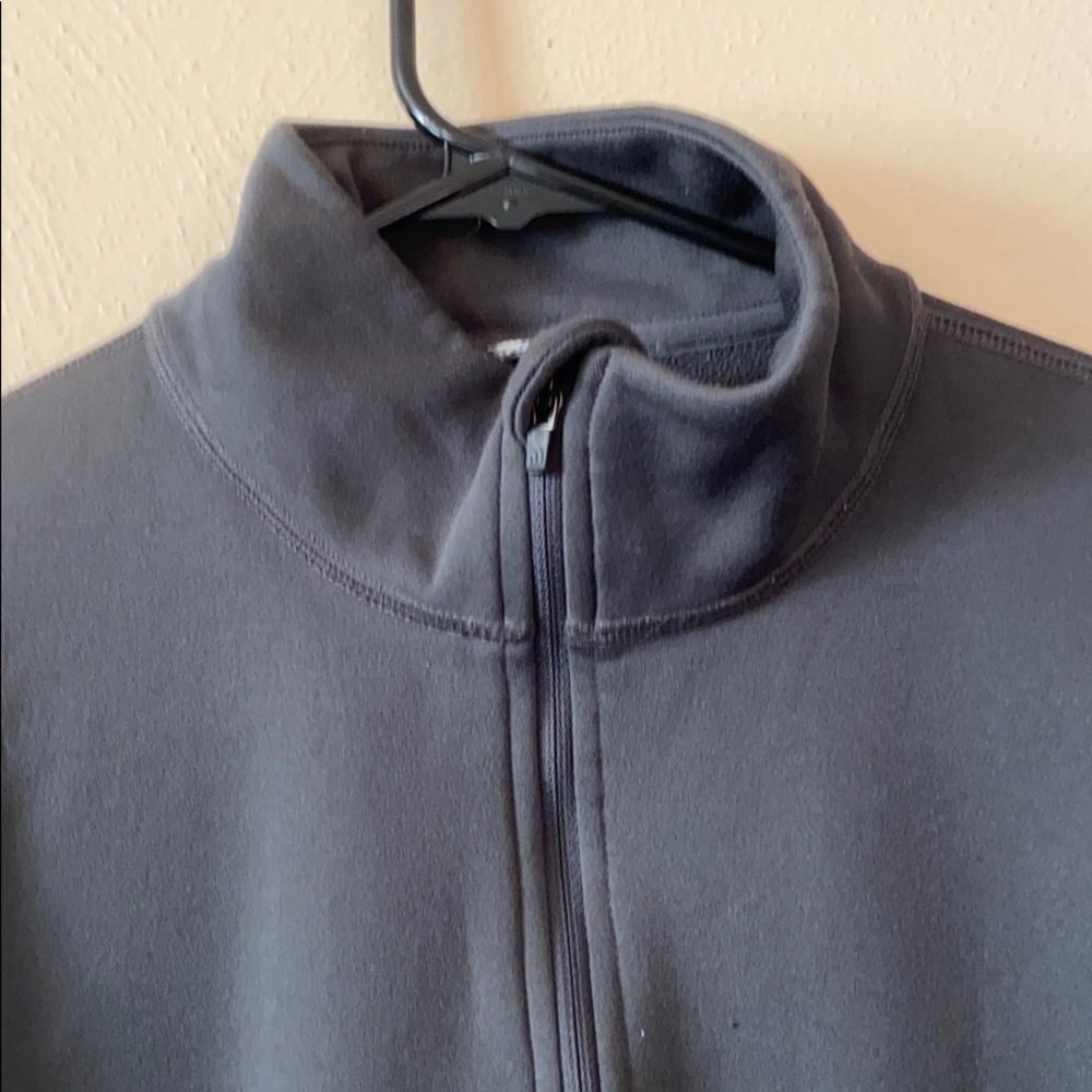 North face jacket - Picture 3 of 8